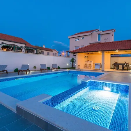 Lovely In Сasa de vacaciones Biograd Na Moru