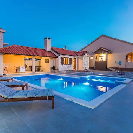 Amazing Home In Biograd Na Moru