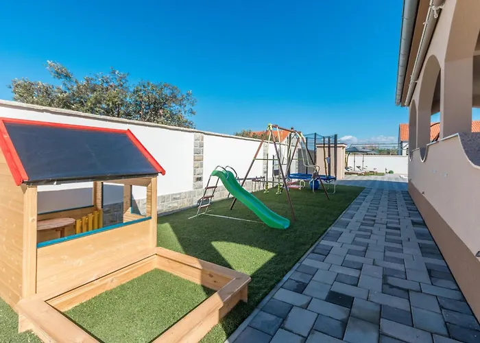 Lovely In Biograd Na Moru