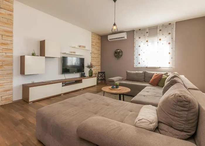 Lovely In Сasa de vacaciones *