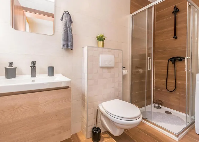 Lovely In Biograd Na Moru