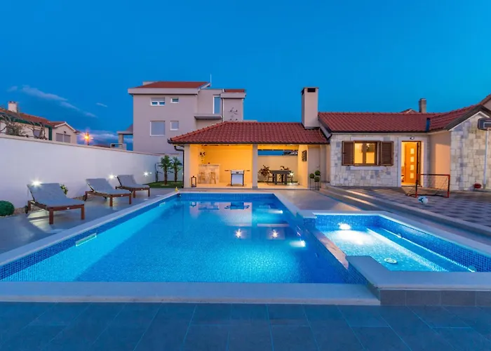 Lovely In Сasa de vacaciones *